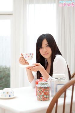 美丽女邻居3中文字幕